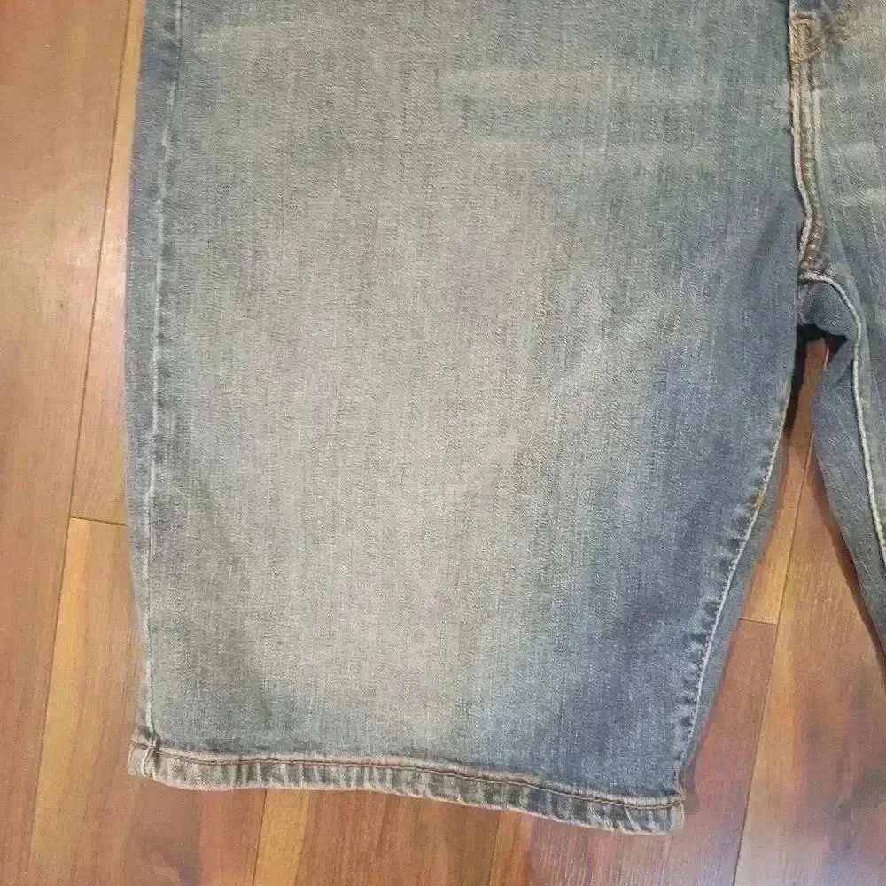 Levis 569 Women's Denim Shorts